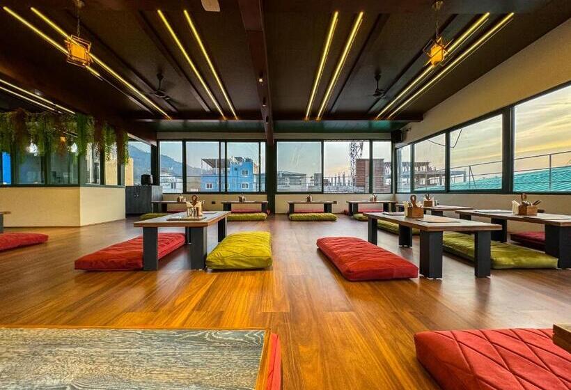 Green View By Green Tree Hotels