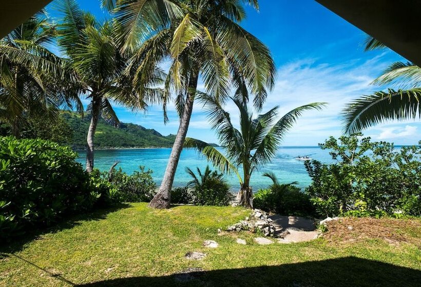 فندق Barefoot Kuata Island Resort