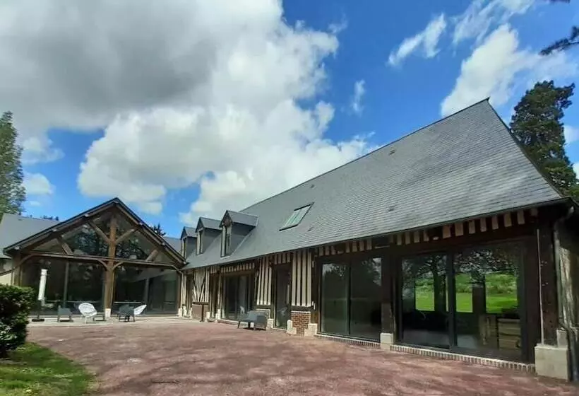 ホテル Château De La Bribourdière