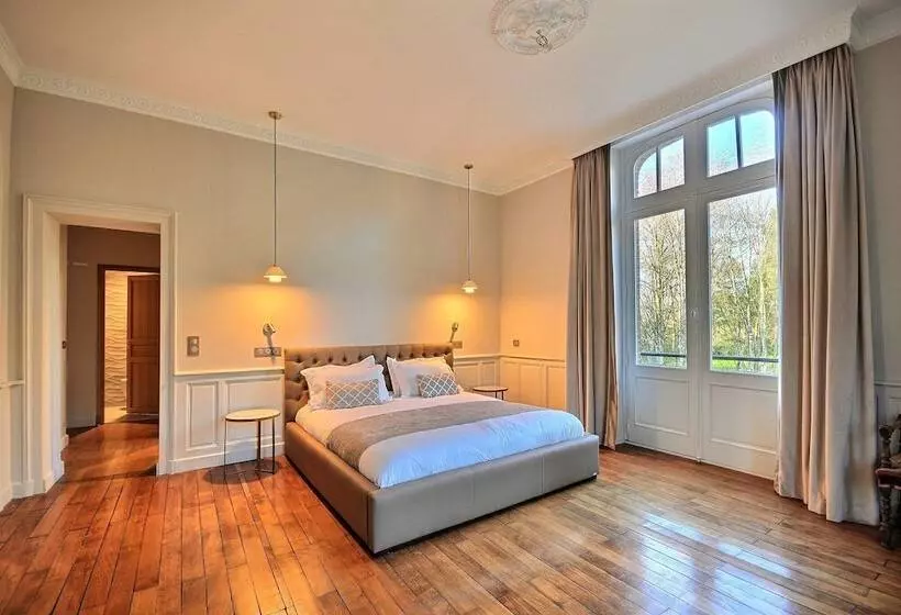 ホテル Château De La Bribourdière