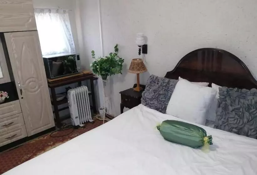 Majatalo Rocks And Aloes Guest Lodge