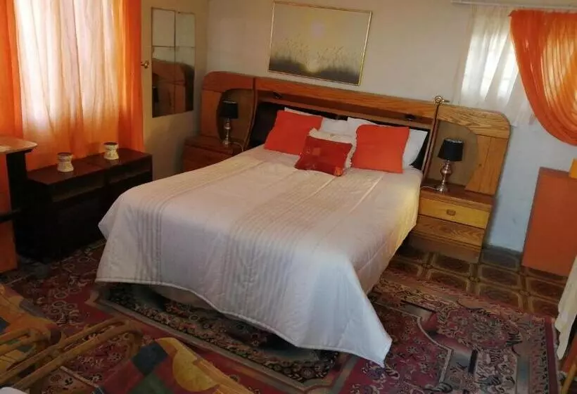 Majatalo Rocks And Aloes Guest Lodge