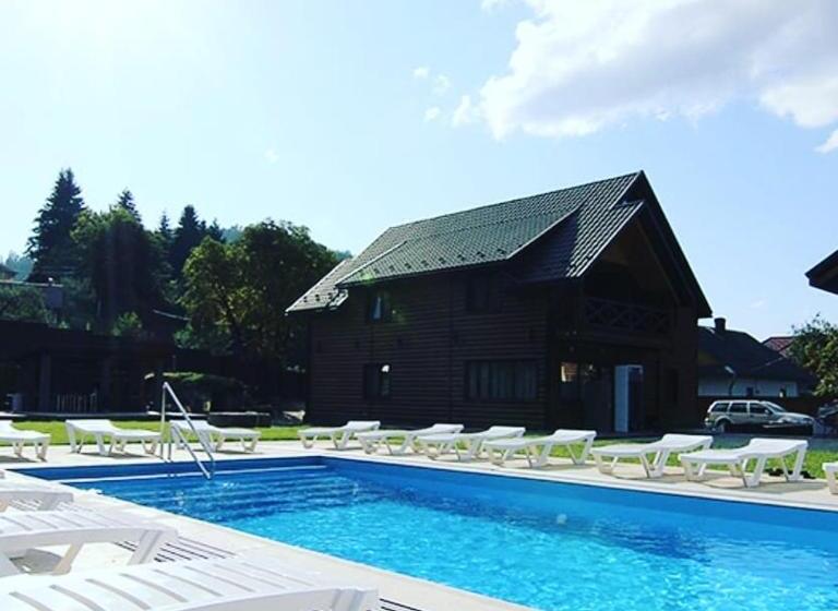 ユースホステル Villa Paraiso Karpaty