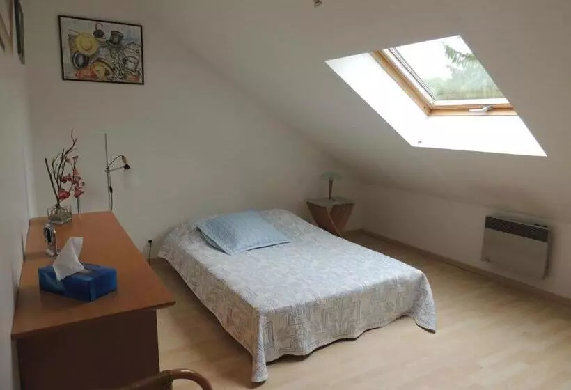 Aamiaismajoitus (B&B) Chambre D Hôtes De Charleval