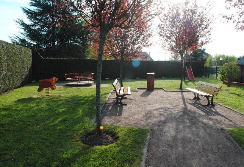 住宿加早餐  Chambres D Hôtes La Tribu