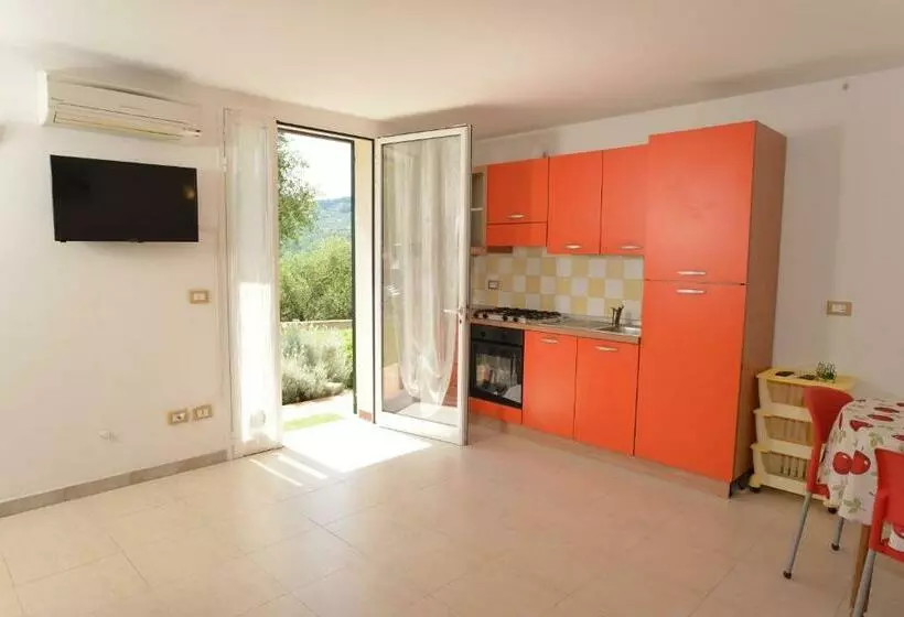 تختخواب و صبحانه Costadoro