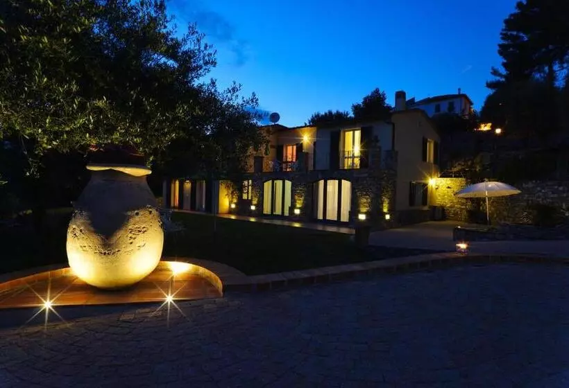 تختخواب و صبحانه Costadoro