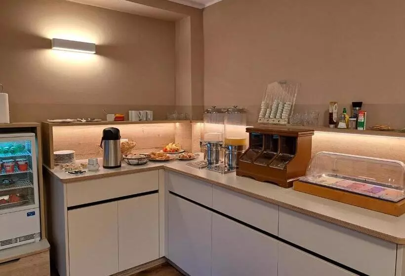 Aamiaismajoitus (B&B) Gästehaus Lanthaler