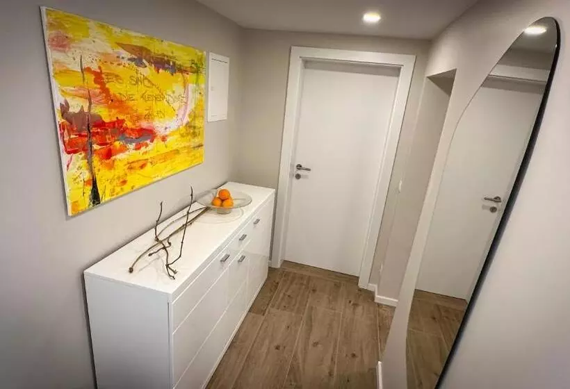 Aamiaismajoitus (B&B) Gästehaus Lanthaler