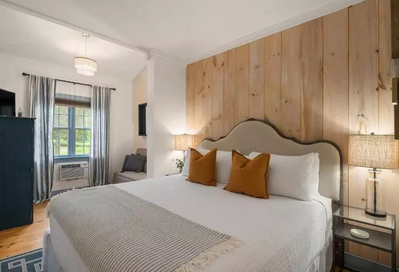 Aamiaismajoitus (B&B) Inn At Silver Maple Farm