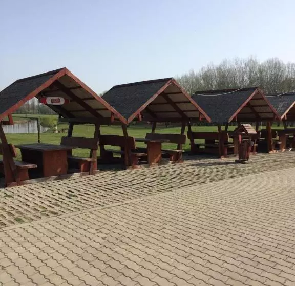 Aamiaismajoitus (B&B) János Tó