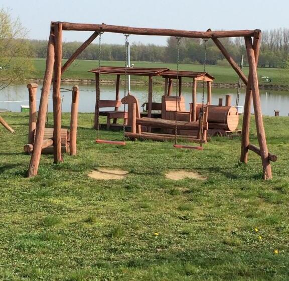 住宿加早餐 János Tó