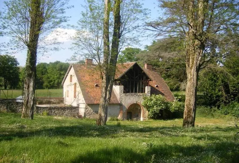 Aamiaismajoitus (B&B) Le Château De La Brosse Chambres D Hôtes