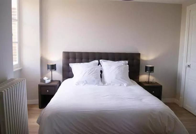 Aamiaismajoitus (B&B) Le Château De La Brosse Chambres D Hôtes