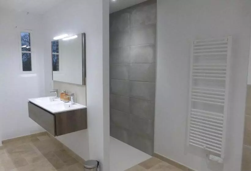 Aamiaismajoitus (B&B) Le Château De La Brosse Chambres D Hôtes