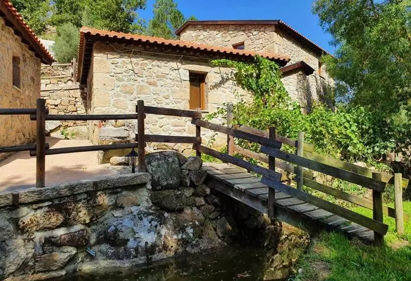 ホテル Cascata Do Varosa