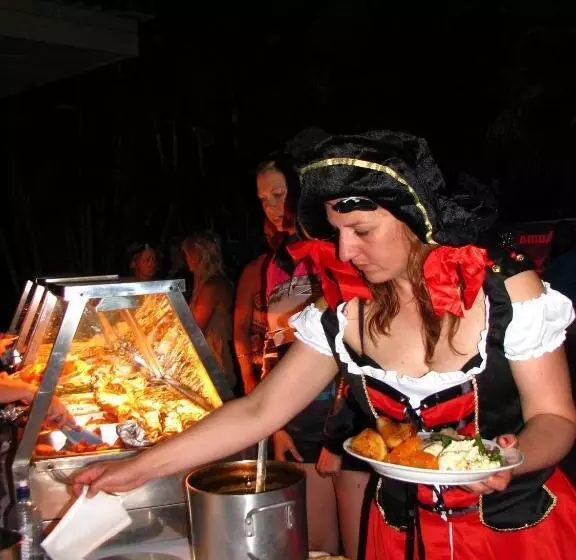 ホテル Corroboree Park Tavern