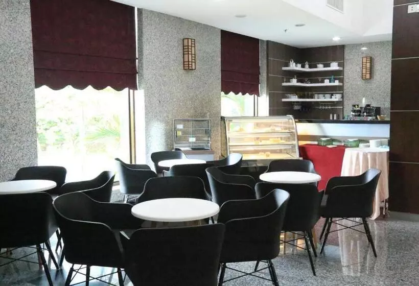 ホテル Edc Uum Sintok