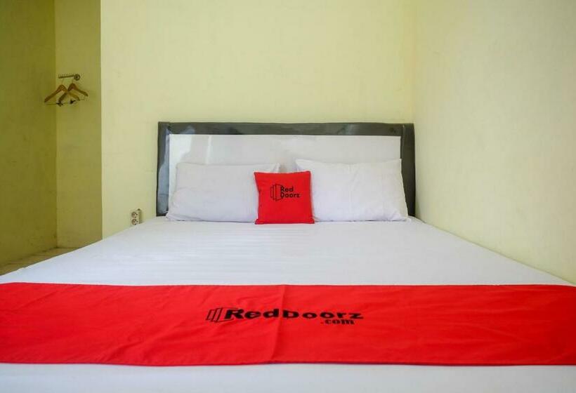 فندق Reddoorz Syariah Near Rs Permata Medika Ngaliyan Semarang