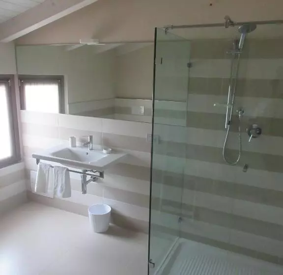 هتل Villa Laura