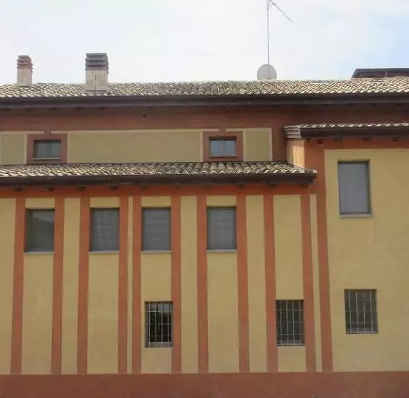 هتل Villa Laura