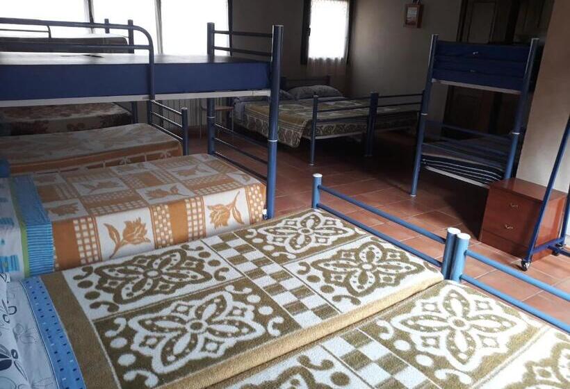 פנסיון Albergue Turístico Las Eras