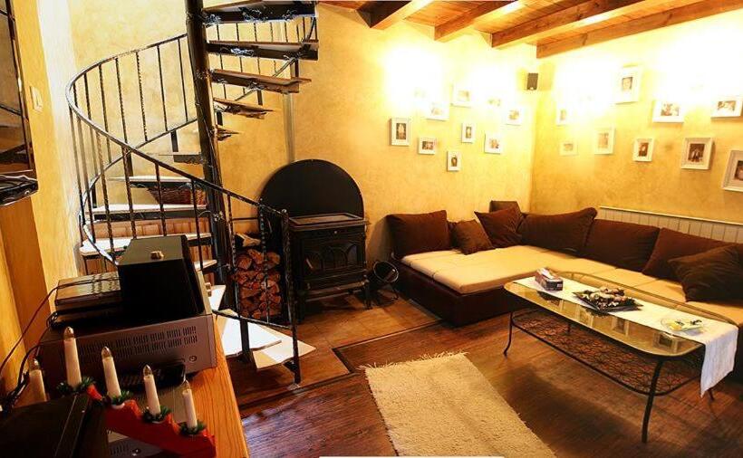 펜션 Kisgeresd Vendégház