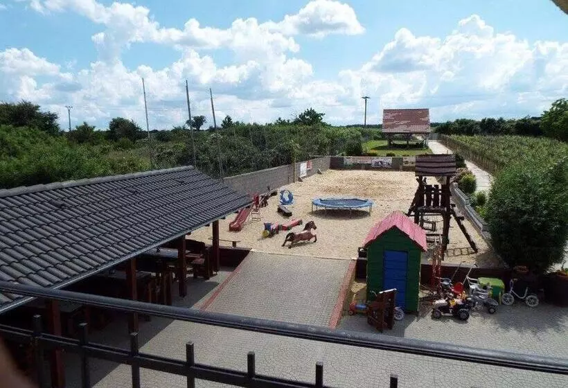 Majatalo Penzión Ranč šenkvice