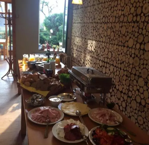 Majatalo Penzion Horal