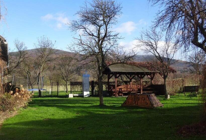 פנסיון U Nás   Apartmán Zajíc