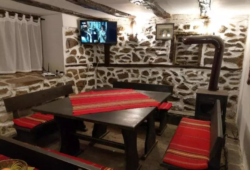 Majatalo Vitanova Guest House