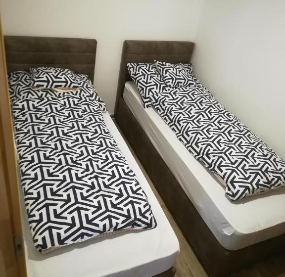 펜션 Vörös Macska Vendégház