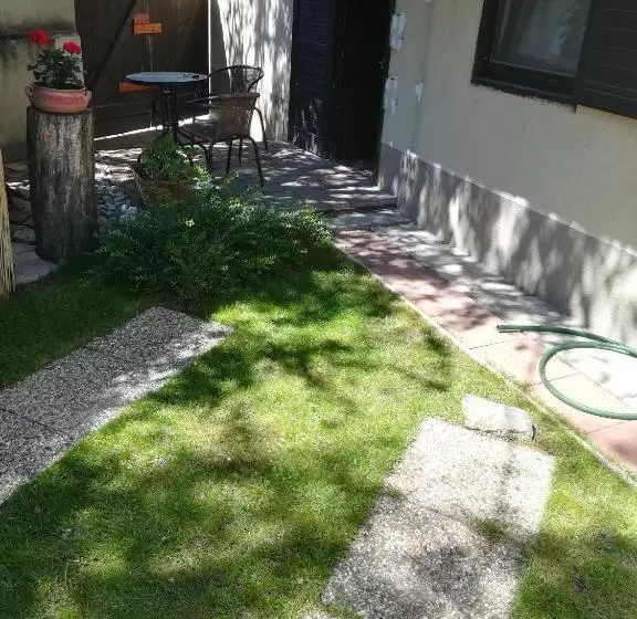 Majatalo Vörös Macska Vendégház