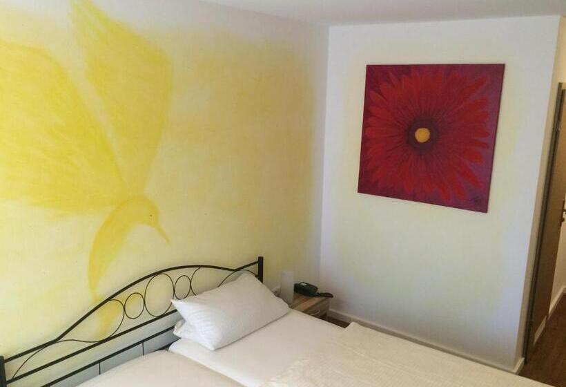 הוסטל Landgasthaus Konig