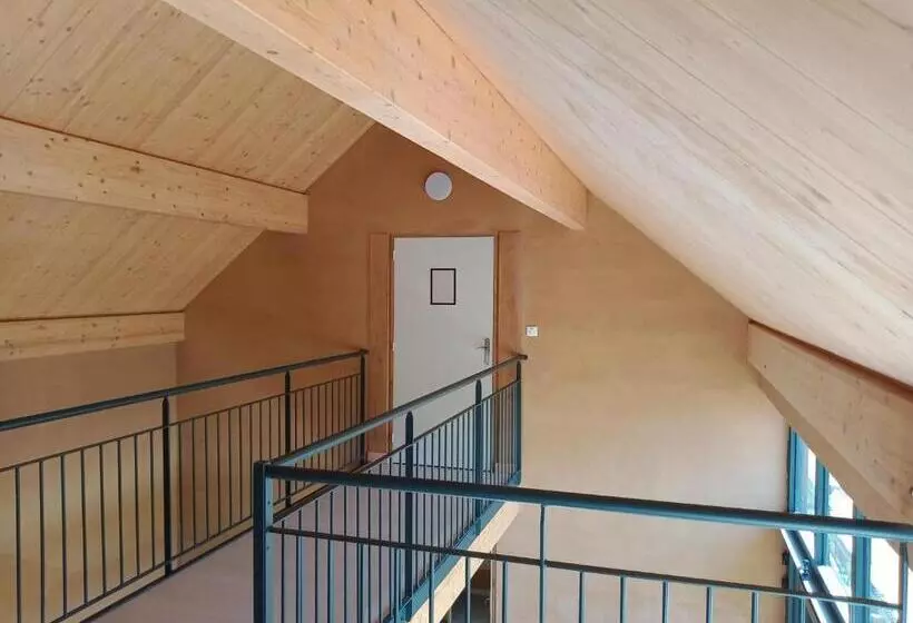 Retkeilymaja Le Baugyte   Gite De Groupe   14 Lits Simples