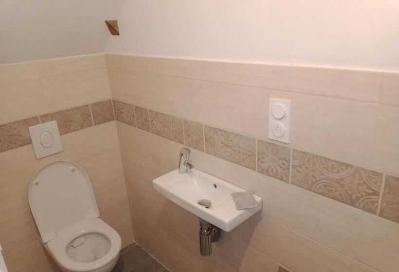 Alberg Le Baugyte   Gite De Groupe   14 Lits Simples