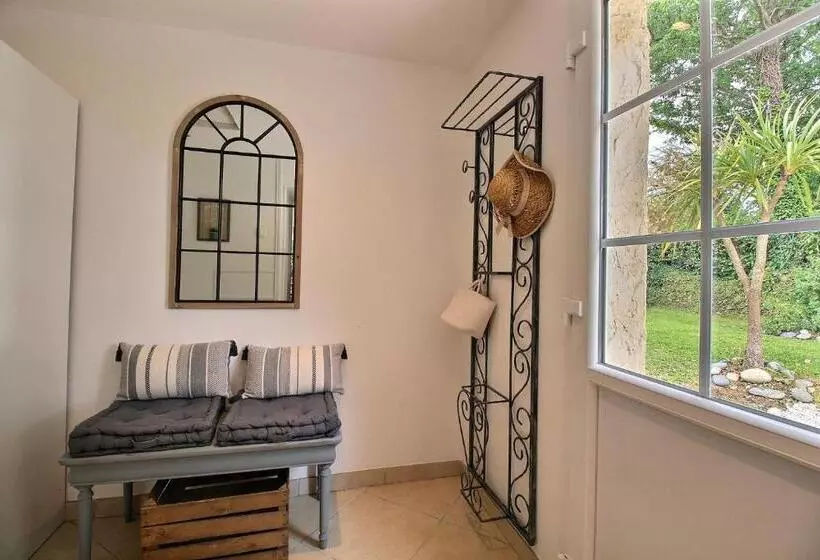 ベッドアンドブレックファースト Le Domaine D Etaville