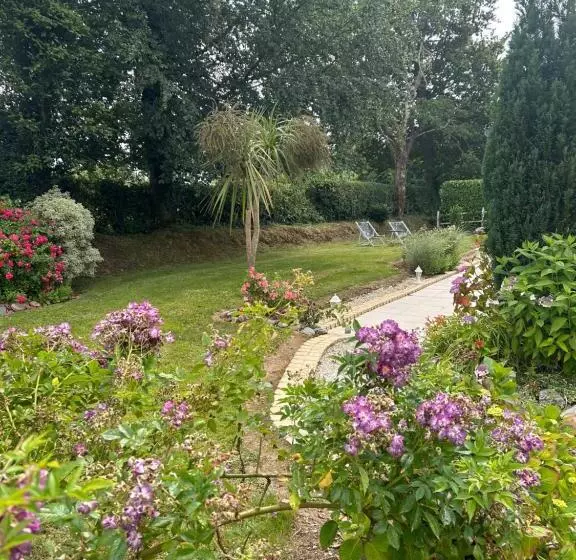 ベッドアンドブレックファースト Le Domaine D Etaville