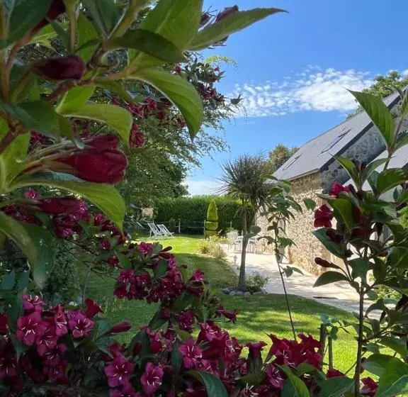 ベッドアンドブレックファースト Le Domaine D Etaville