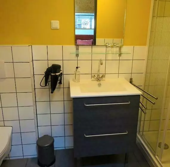 Aamiaismajoitus (B&B) De Oude Stoffeerderij