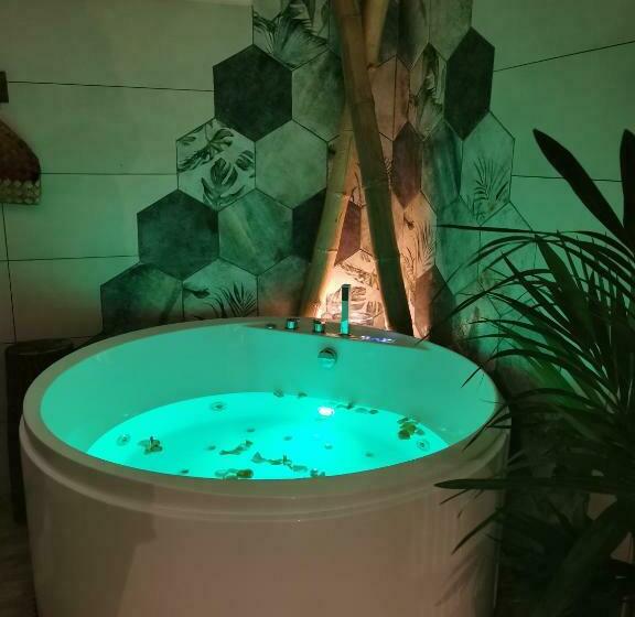 Bed and Breakfast La Bulle Suspendue