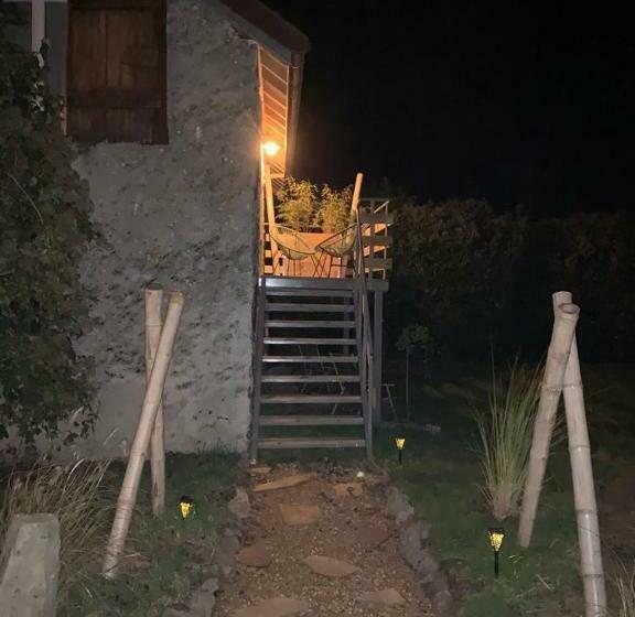 Bed and Breakfast La Bulle Suspendue