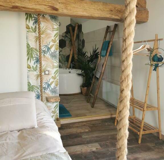 Bed and Breakfast La Bulle Suspendue