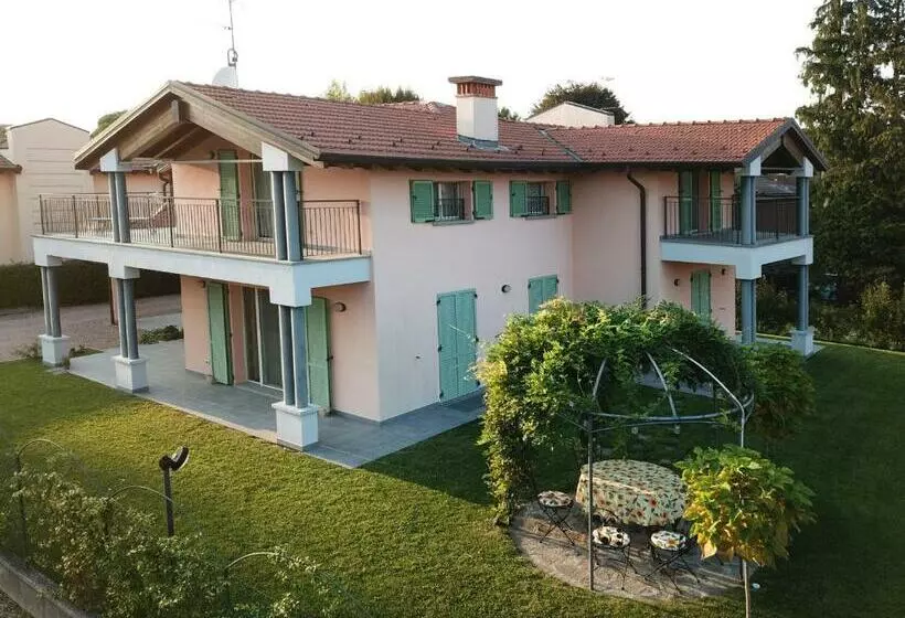 Aamiaismajoitus (B&B) La Casa Della Volpe