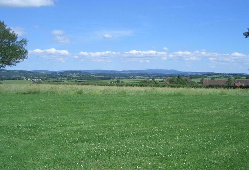 민박 La Petite Maison   L Ouche Charlot