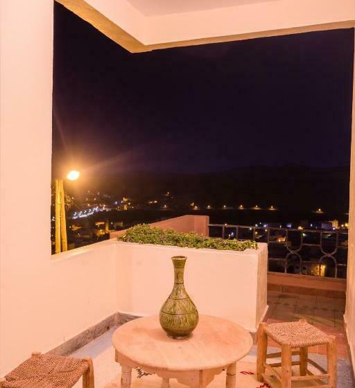 مبيت وإفطار Riad Tumast