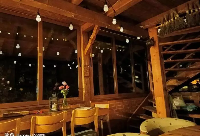 Aamiaismajoitus (B&B) Rose Hip Hill Farm