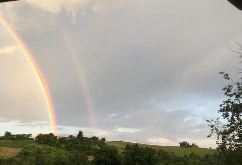 Bed and Breakfast Rose Hip Hill Farm