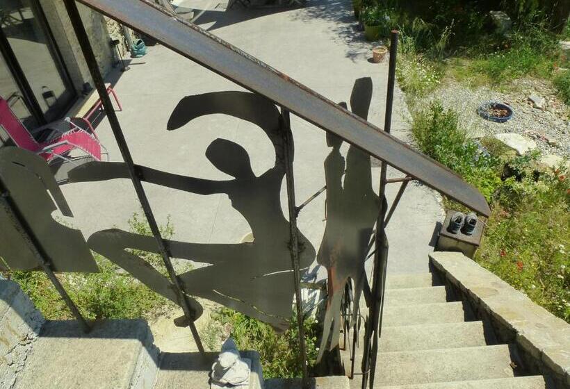 مبيت وإفطار Tempepailla