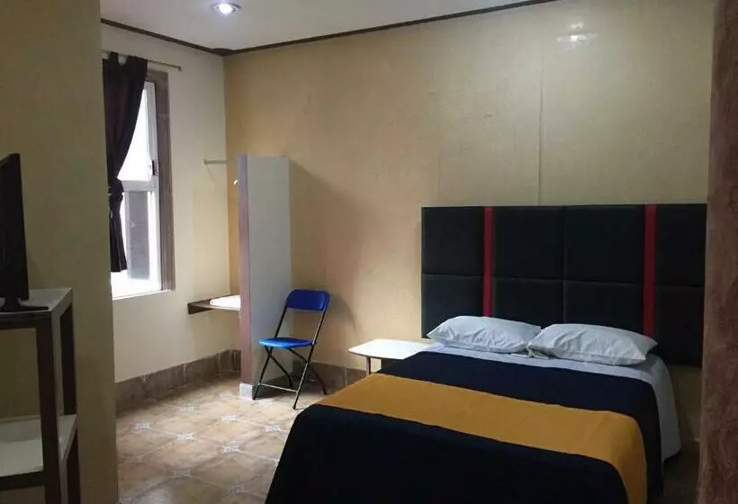 ホテル Alameda Maravatio